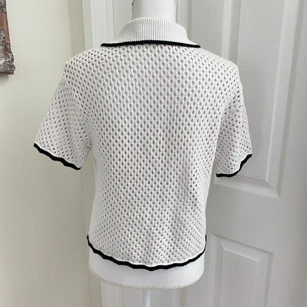 Abercrombie & Fitch Button Front Collar Sweater Feminine Top Size Small. B4 - Picture 5 of 9